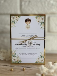 Zaproszenie na komunię  z chłopcem i złotą kokardką 