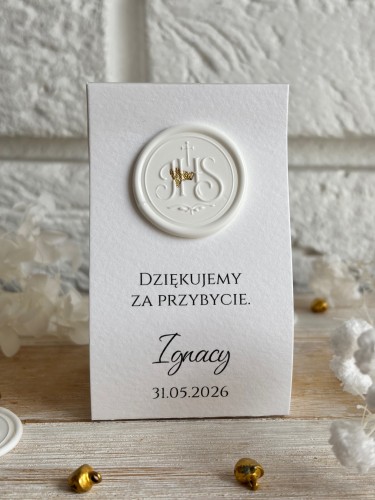 Etui z lakiem IHS i personalizowanym napisem do własnej aranżacji np. z czekoladką Ferrero Rocher.