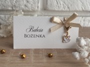 Winietki/ podziękowanie na stół z zawieszką gołąbkiem – personalizowane.